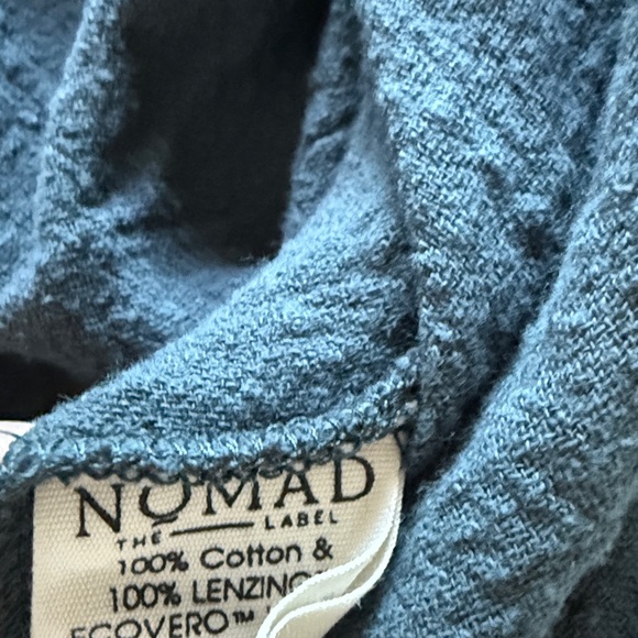 Nomad the Label Top Women's Size m/l - Picture 4 of 4